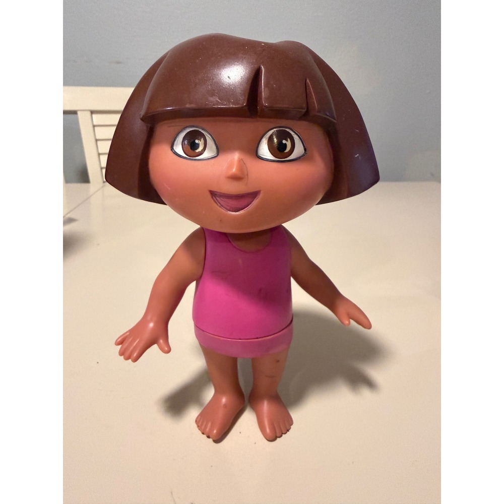 Mattel Dora the Explorer 7 Inch Action Figure 2002 Viacom Pink Swimsuit Vintage